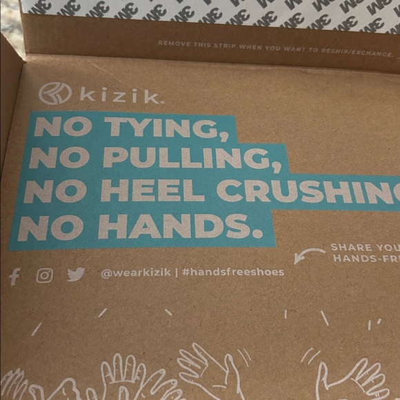 Kizik Women's Light Purple Sneakers - Picture 6 of 6